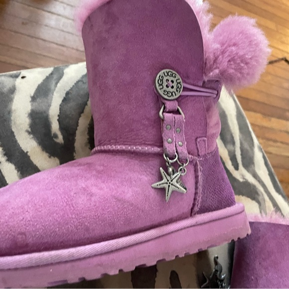 Lavendar UGG Boots adult size 5 - Picture 16 of 16